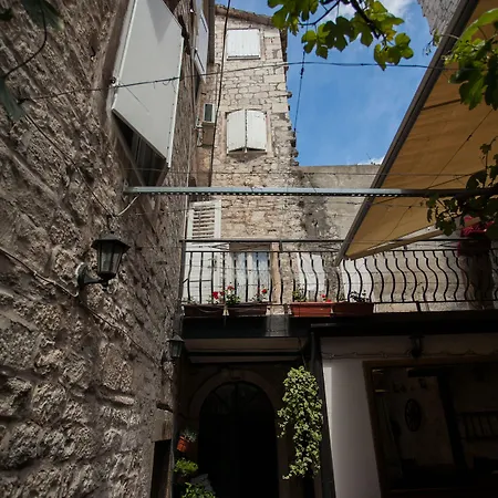 Tin Apartment Trogir