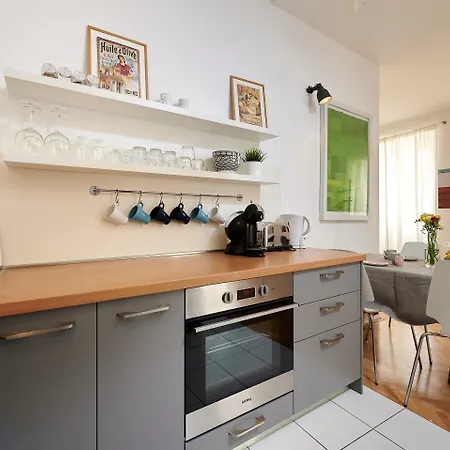 Apartman Tin