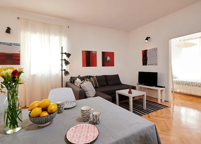 Apartament Tin *