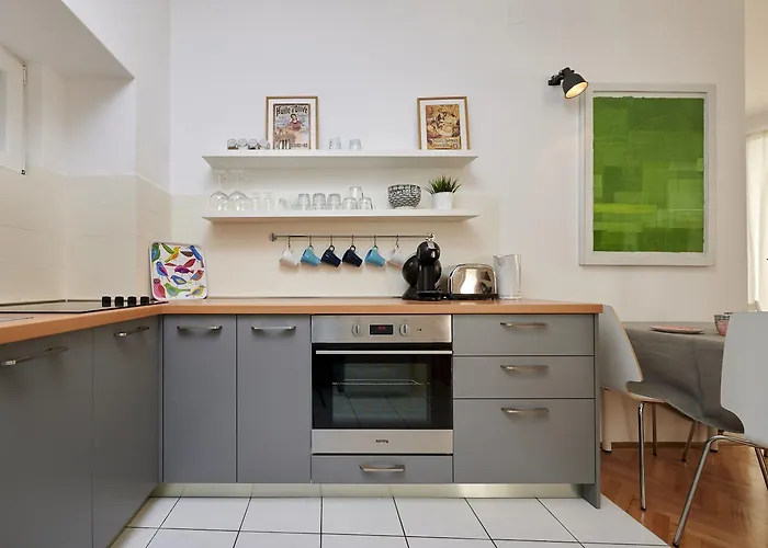 Tin Lägenhet Trogir